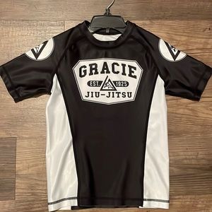 Gracie Jiu Jitsu rash guard tee size small
